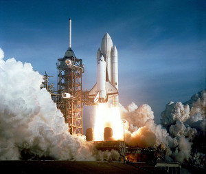 1280px-Space_Shuttle_Columbia_launching